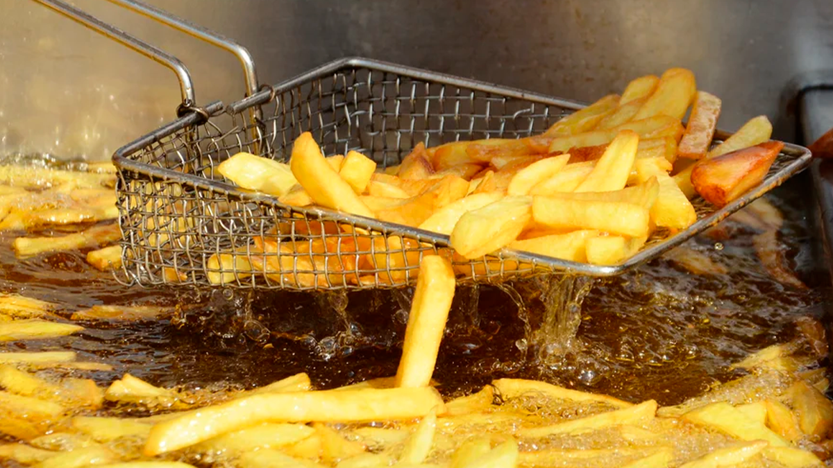 Discussão em hamburgueria termina com ameaça de "fritadeira" em São Pedro do Ivaí