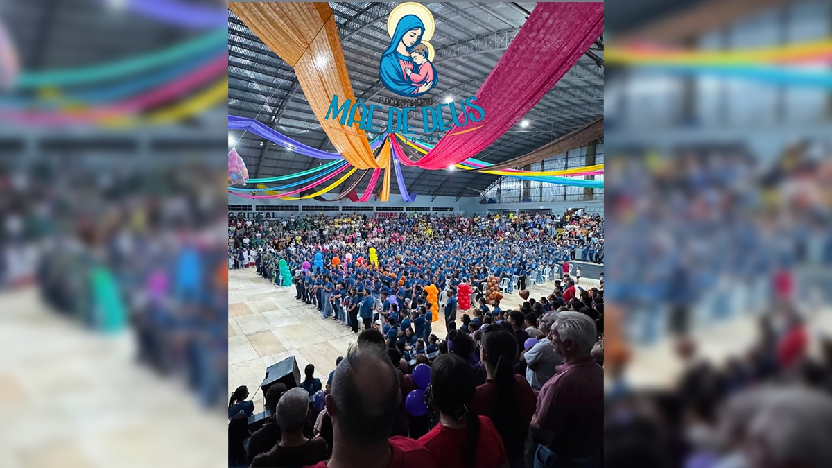 Encerramento do 1º acampamento mãe de Deus lota ginásio em Cândido de Abreu