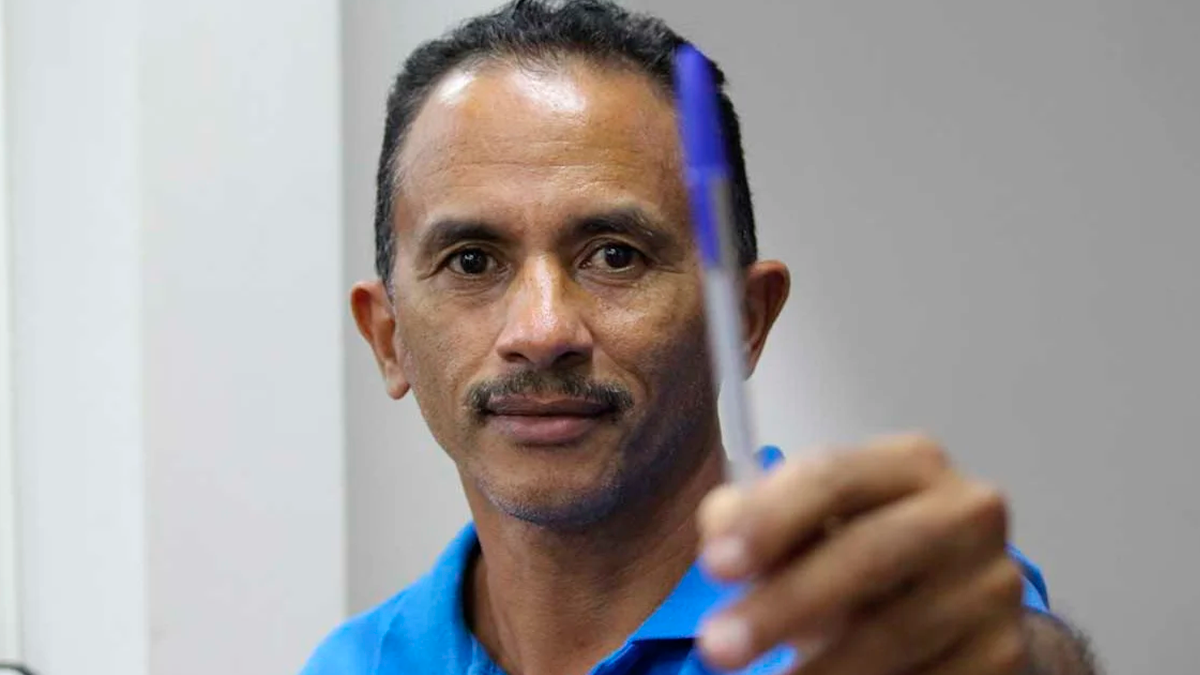 Manoel Gomes, do hit "Caneta Azul", perde fortuna e mora de favor em São Paulo