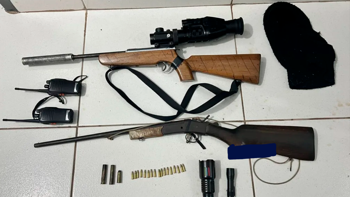 Dupla é presa com arsenal de caça em reserva ambiental de Mauá da Serra