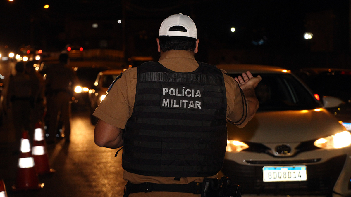 Blitz em Ivaiporã flagra motorista com CNH cassada e criança sem cadeirinha