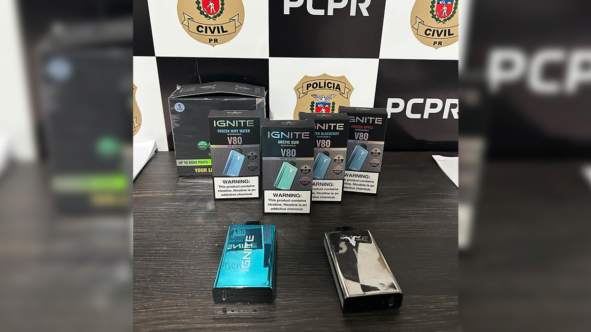 Polícia Civil apreende cigarros eletrônicos e prende comerciante em Arapuã