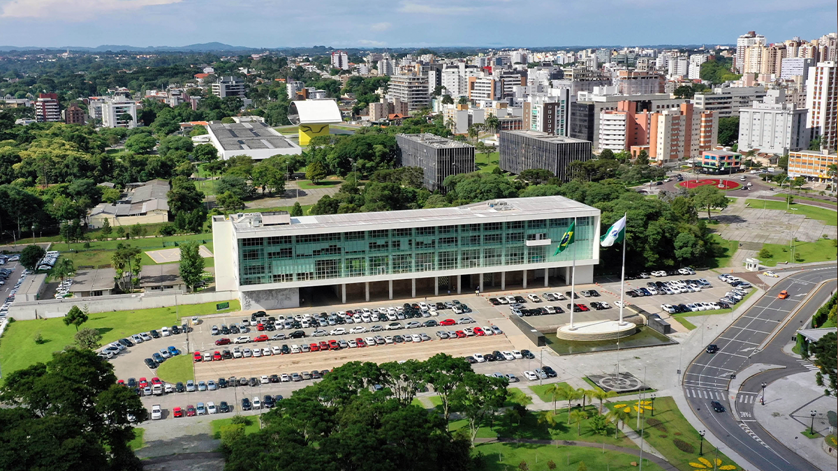 Governador regulamenta Fundo Estratégico do Paraná: entenda a nova estratégia econômica do estado