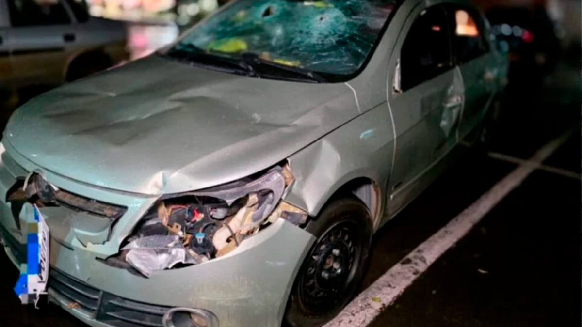 Encontro marcado pelo TikTok termina em perseguição e carro destruído em Maringá