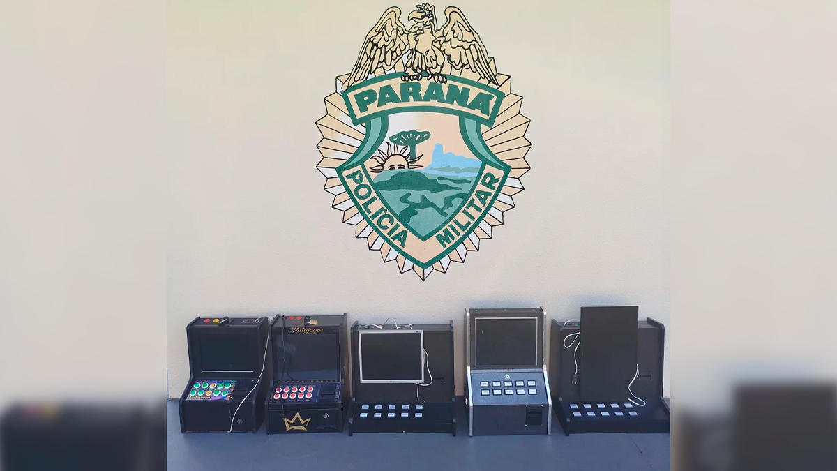Polícia apreende máquinas de jogo de azar em estabelecimento comercial de Arapongas