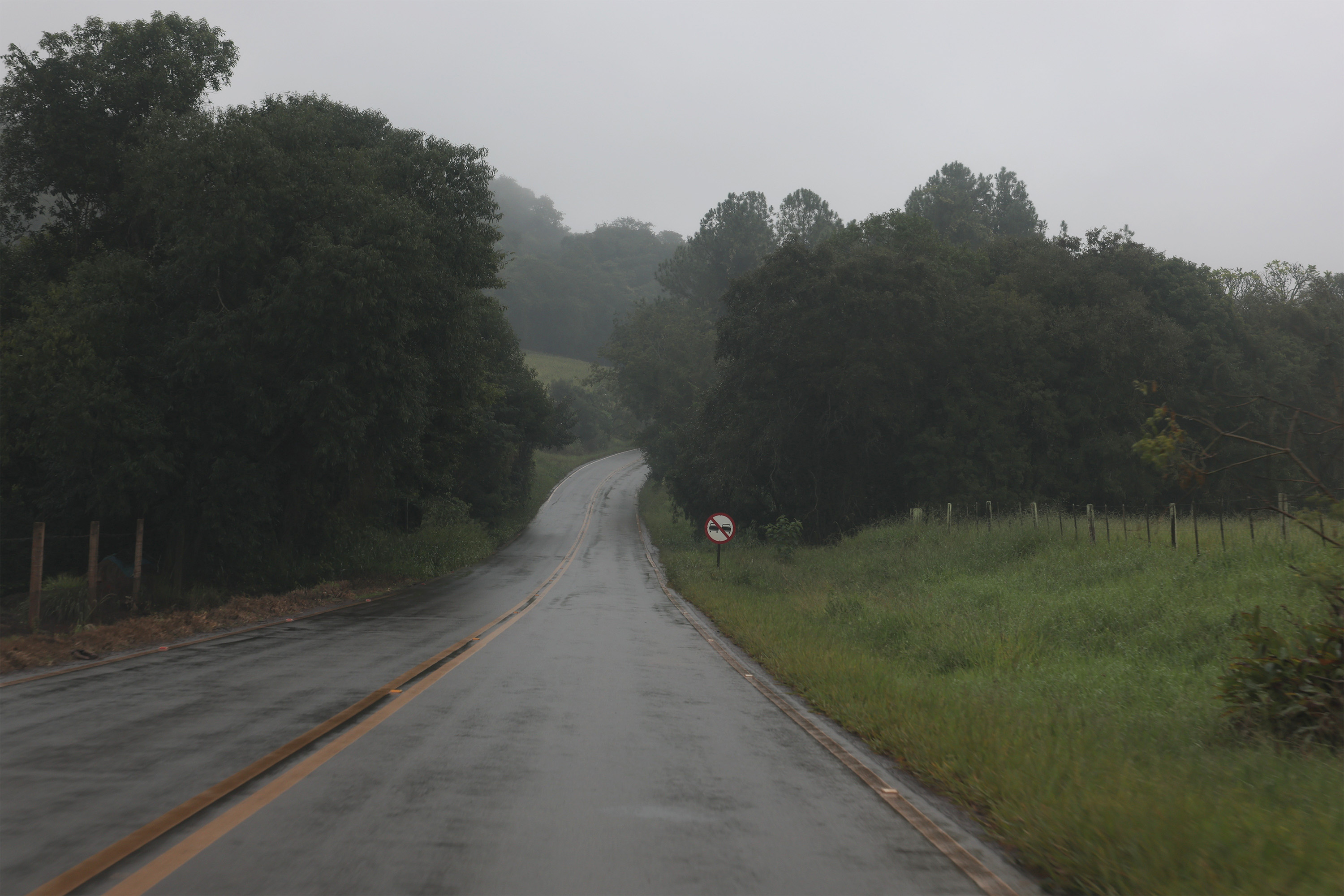 Após chuvas intensas, nova massa de ar frio chega ao Paraná e derruba temperaturas