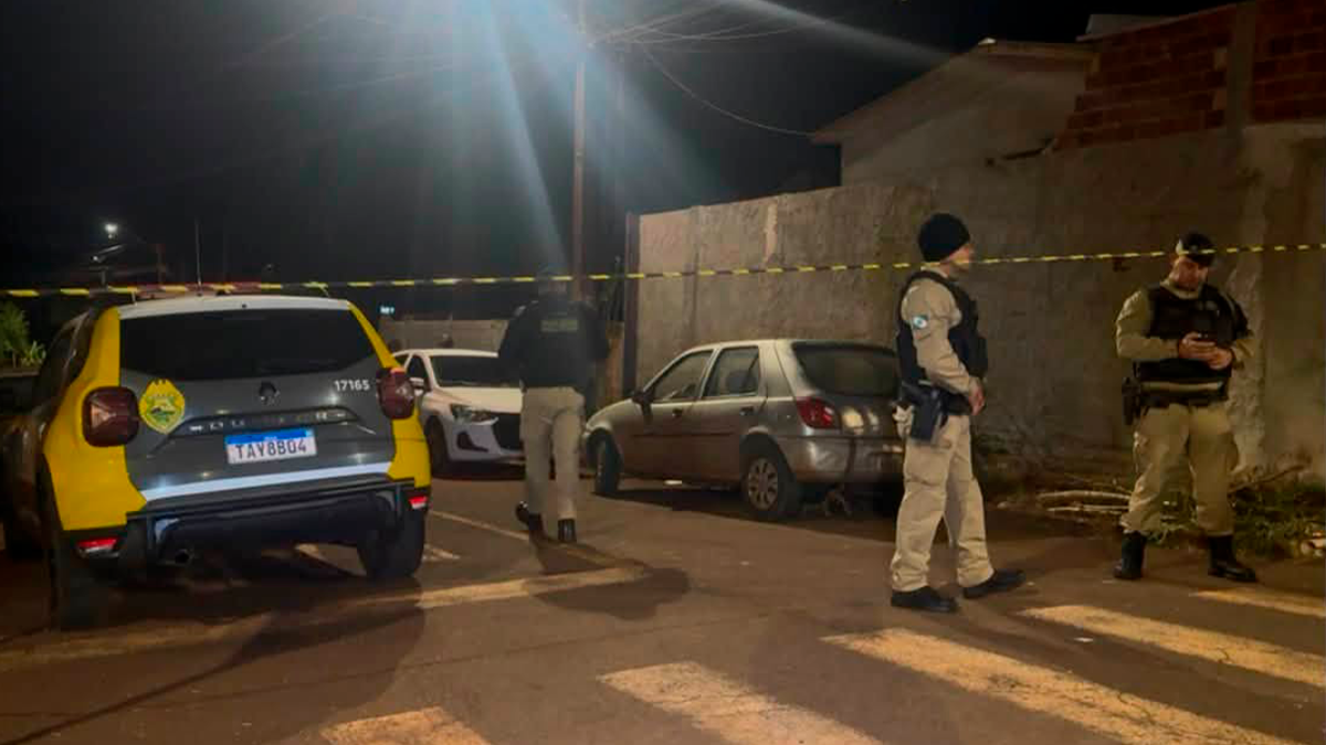 Jovem de 27 anos é morta com cerca de 15 tiros ao chegar em casa em Campo Mourão
