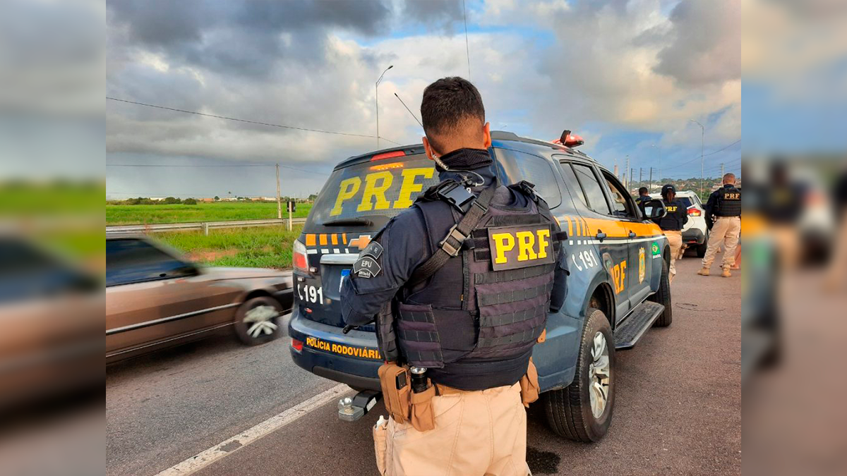 Caminhonete carregada com cigarros contrabandeados é apreendida após perseguição na BR-163 em Guaíra