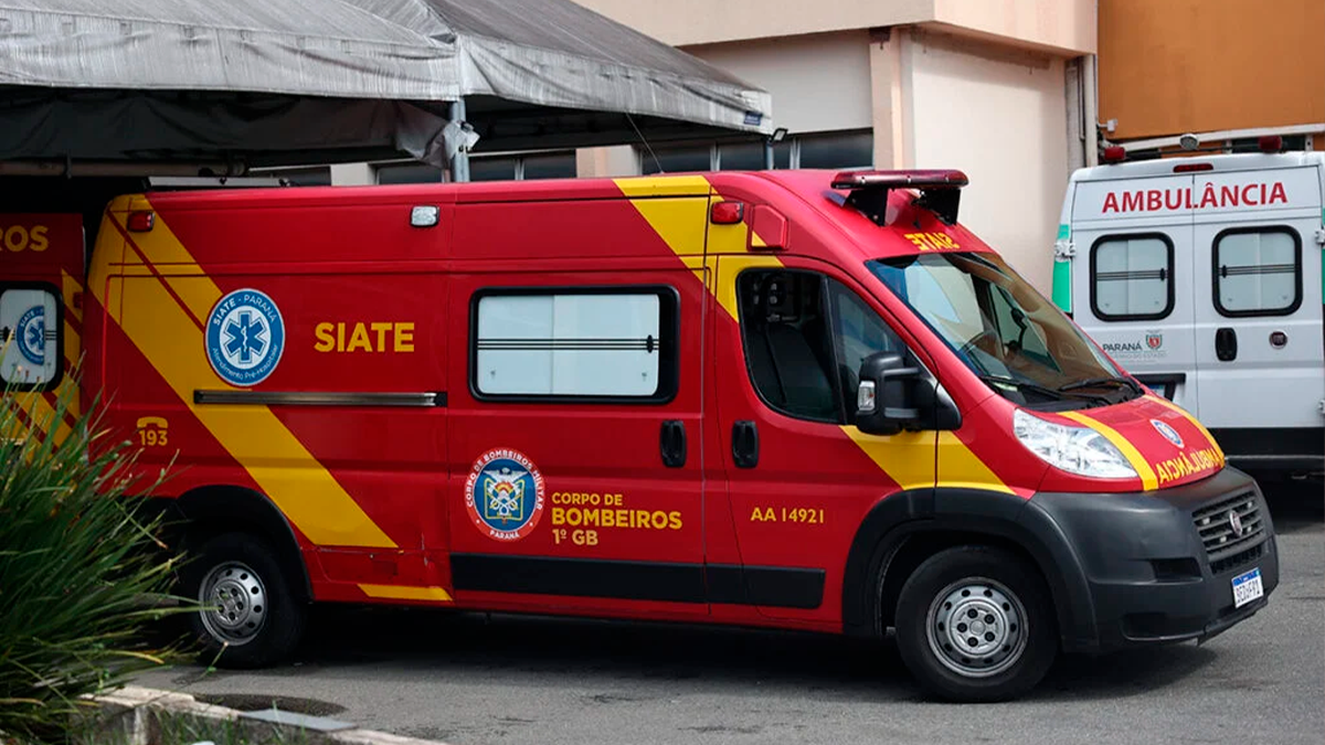 Mulher sofre queda dentro de igreja e é socorrida pelo Siate em Cascavel